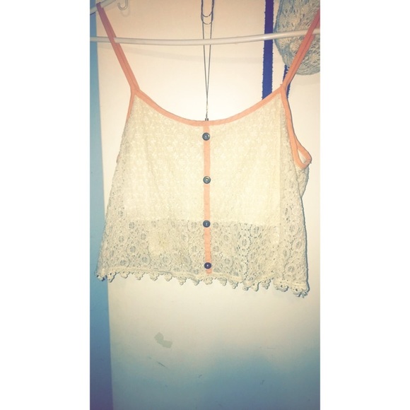 White lace crop top. - Picture 1 of 1